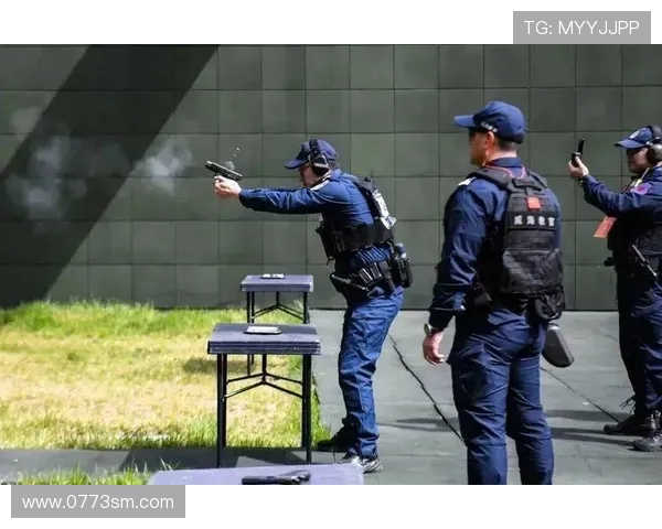 赛场沟通与战术执行中的临场调整考验团队默契与镜头管理能力提升